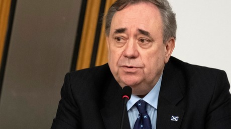 L'ancien Premier ministre écossais Alex Salmond s'exprime au Parlement écossais, à Édimbourg, le 26 février 2021 (image d'illustration).