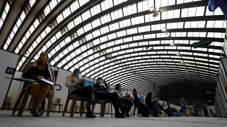 Covid : la vaccination ouverte aux plus de 18 ans à partir du 15 juin en France