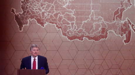 Dmitri Peskov lors d'une conférence de presse, à Moscou, le 17 décembre 2020 (image d'illustration)