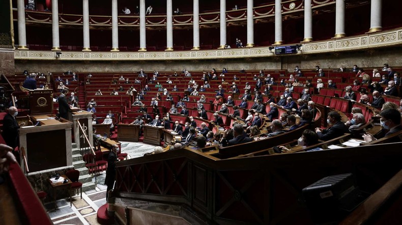 Les députés adoptent le projet de loi Climat en première lecture