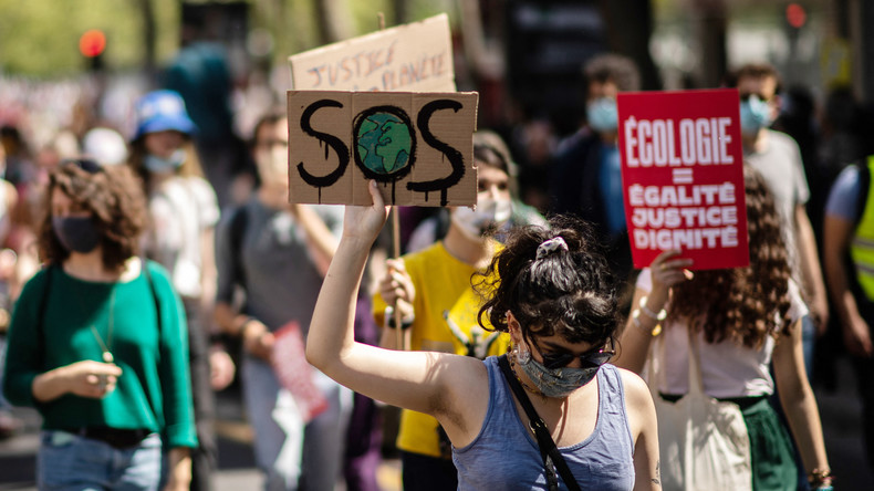 Marche pour le climat : des dizaines de milliers de manifestants réclament une loi plus ambitieuse