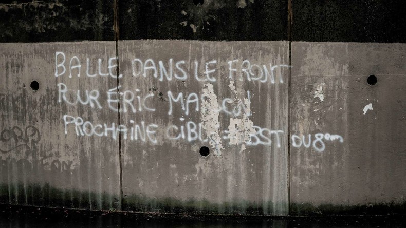 Lyon : des menaces de mort visant la police taguées sur une école après l'assassinat d'Eric Masson