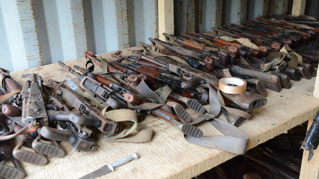 Des armes saisies par des soldats français en Centrafrique photographiées avant d'être détruites (image d'illustration).