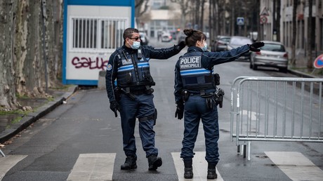 Deux agents de la police municipale, à Lyon,  le 7 mars 2021 (image d'illustration)