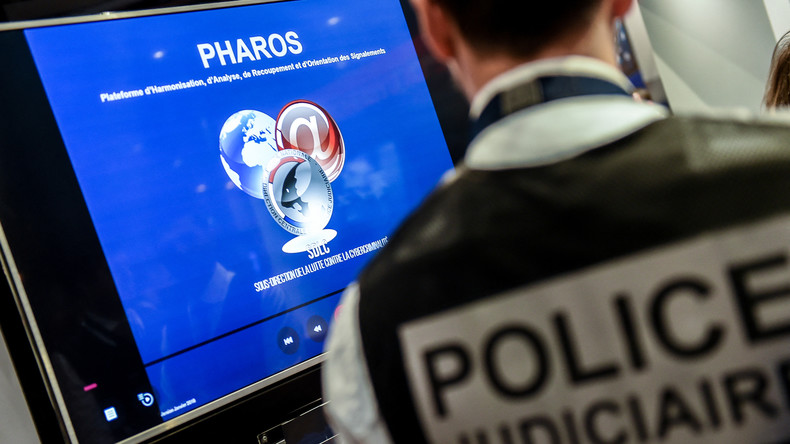 Cyberharcèlement, menaces de mort : 13 suspects jugés dans l'affaire Mila