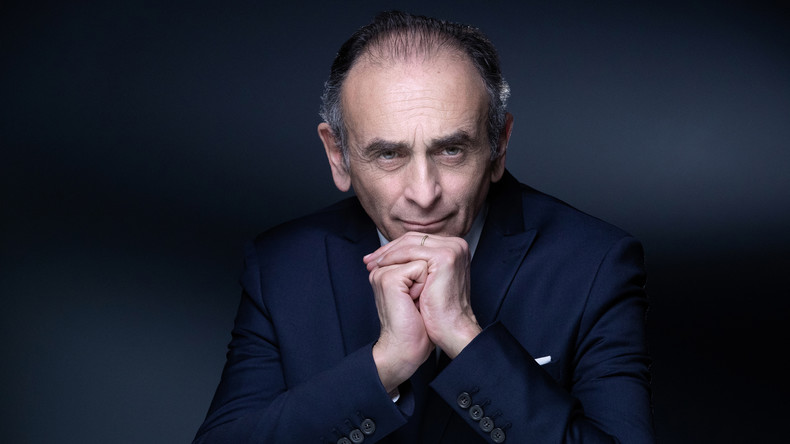«Il a ce qu'il mérite» : Zemmour s'exprime sur l'affaire de la gifle reçue par Macron