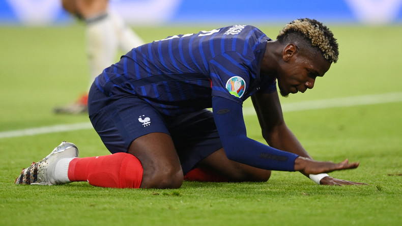 Euro 2020 : Pogba imite Ronaldo en retirant une bouteille de bière durant une conférence de presse