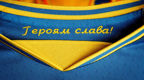 Le nouveau maillot de l'équipe ukrainienne de football porte la mention 