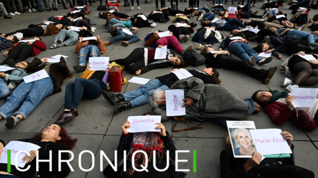 Des manifestants dénoncent les meurtres de femmes, le 19 octobre 2019 en France.