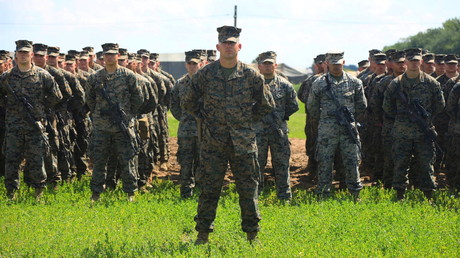 Des militaires américains du corps des Marines lors de la cérémonie d'ouverture des exercices Sea Breeze 2021 dans la région de Kherson en Ukraine le 28 juin 2021.