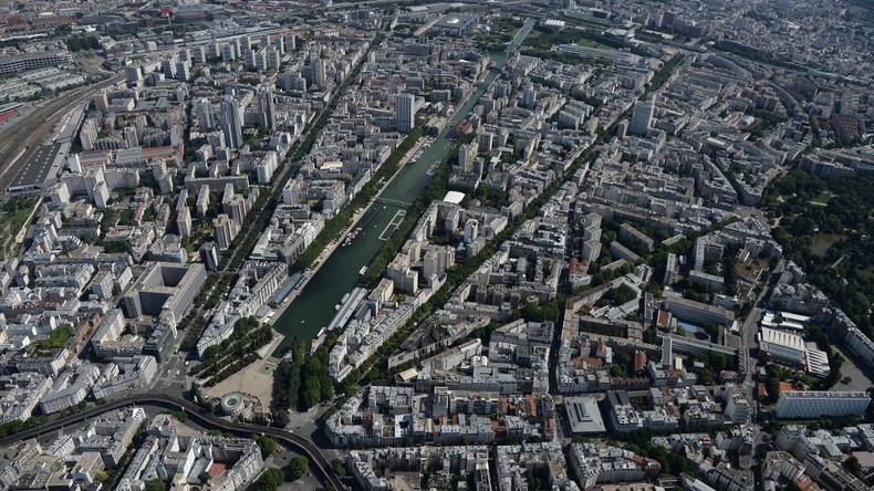 Le Bal des migrants supprime la participation du DJ controversé Fanaya