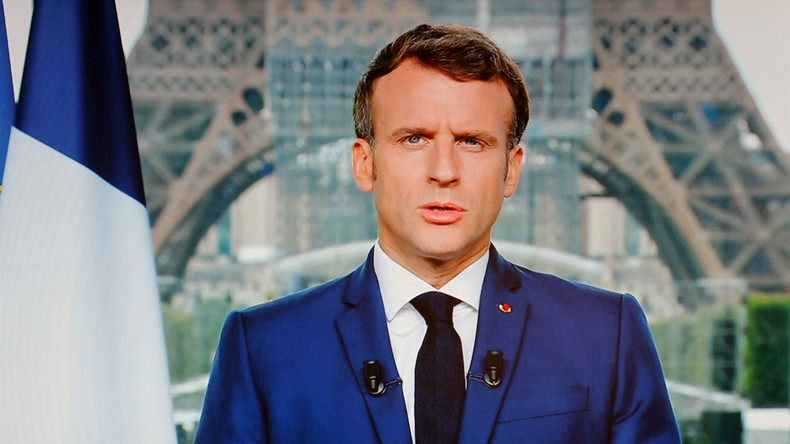 Macron annonce la vaccination obligatoire «pour tous ceux au contact des personnes fragiles»