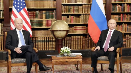 Joe Biden et Vladimir Poutine lors de leur rencontre à Genève (Suisse), le 16 juin 2021 (image d'illustration).