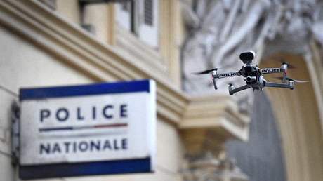 Un drone de la police nationale utilisé à Marseille pendant un confinement sanitaire, en mars 2020 (image d'illustration).