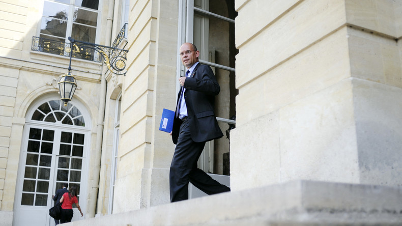 «Il ne s’agit en aucun cas de vaccins» : un édito du maire de Montfermeil fait polémique