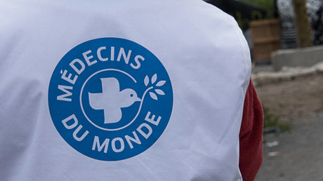 Une bénévole de Médecins du Monde, à Calais, le 7 juillet 2015 (image d'illustration)