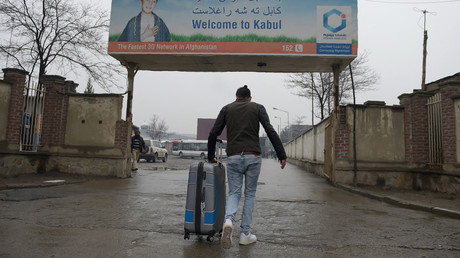 Un réfugié afghan expulsé d'Allemagne à l'aéroport international de Kaboul le 24 janvier 2017. (image d'illustration)