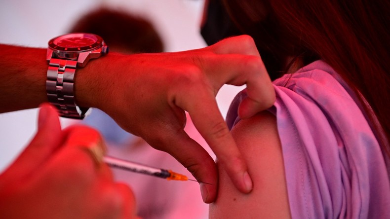 Des sénateurs socialistes veulent rendre obligatoire la vaccination contre le Covid-19