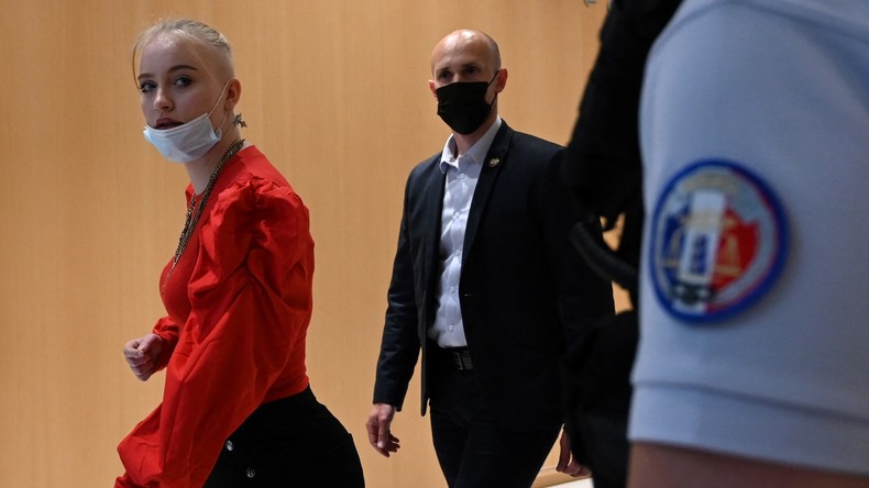 «#PassTerrorisme» : un suspect mineur tchétchène placé sous contrôle judiciaire pour avoir visé Mila