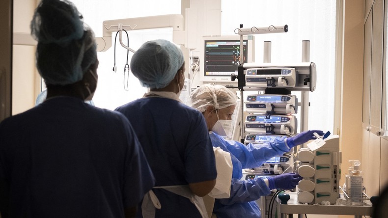 Obligation vaccinale des soignants : «Un chantage tout à fait odieux» (ENTRETIEN)