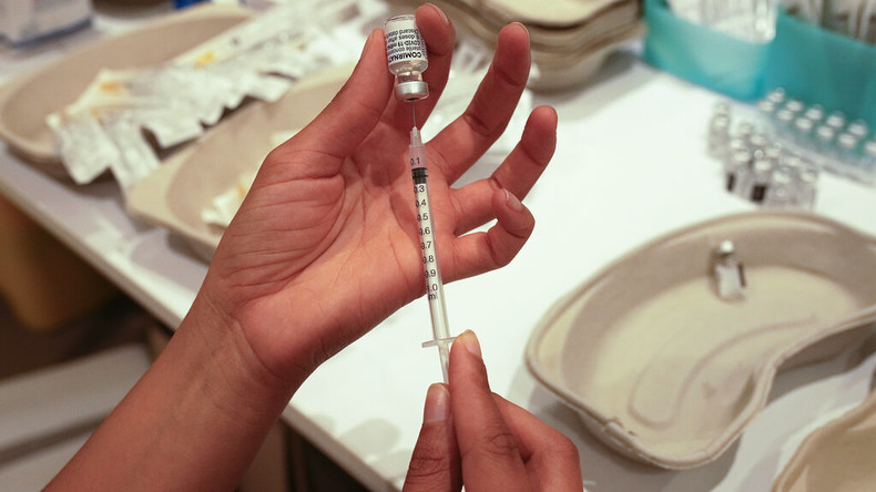 Covid-19 : au moins 250 personnes ont été vaccinées avec des doses périmées dans la Loire