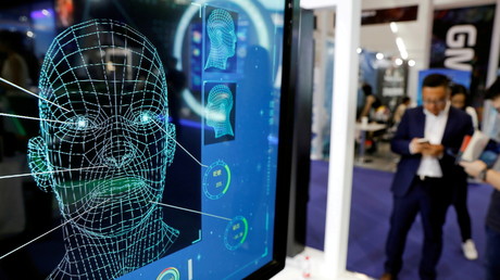 Un écran affichant un logiciel de reconnaissance facial lors de la Global Mobile Internet Conference à Pékin, en Chine, le 27 avril 2018 (image d'illustration)