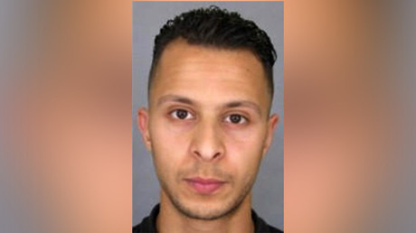 Photographie de Salah Abdeslam diffusée par le service de renseignements de la police française (SICOP) à la suite des attentats du 13 novembre 2015 à Paris (image d'illustration).