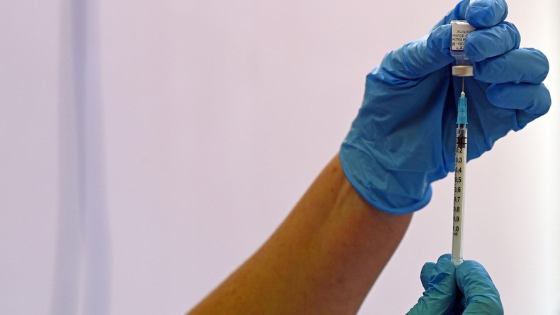Des sénateurs proposent une amende en cas de non-vaccination contre le Covid-19