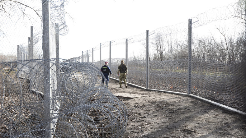 12 pays de l'Union européenne réclament que Bruxelles finance des barrières anti-migrants