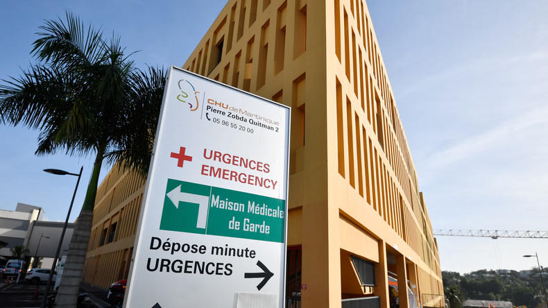Martinique : heurts entre manifestants anti-pass sanitaire et forces de l'ordre