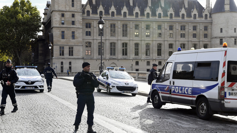 Soupçonné de radicalisation islamiste, un policier va porter plainte pour discrimination