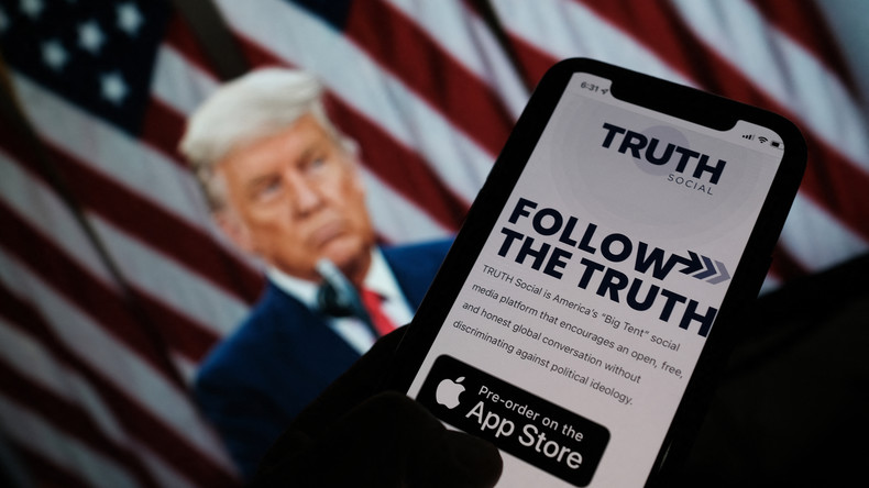 «TRUTH Social» : Donald Trump annonce la création de son réseau social
