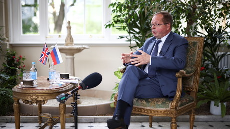L'ambassadeur de Russie au Royaume-Uni Andreï Keline photographié lors d'un entretien avec Reuters, à l'intérieur de la résidence de l'ambassadeur de Russie, à Londres, Grande-Bretagne, le 20 mai 2021 (illustration).