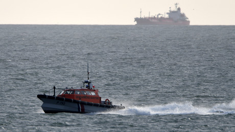 Un navire de la gendarmerie maritime dans le chenal d'entrée du port du Havre, le 8 mai 2019 (image d'illustration).