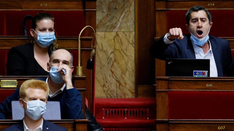 39 députés demandent au gouvernement d'accorder l'asile politique à Julian Assange
