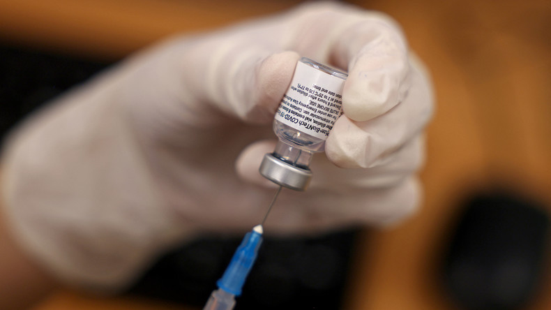 Lettonie : les employeurs peuvent licencier le personnel opposé à la vaccination contre le Covid