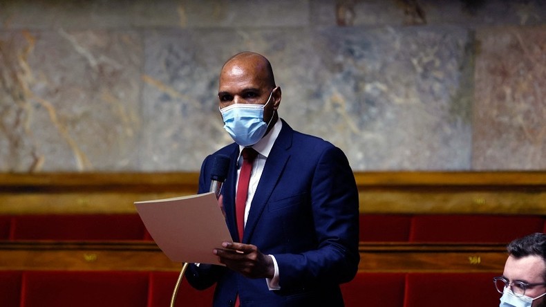 Vaccins non-ARN, reclassements pour les soignants : les concessions du gouvernement en Guadeloupe