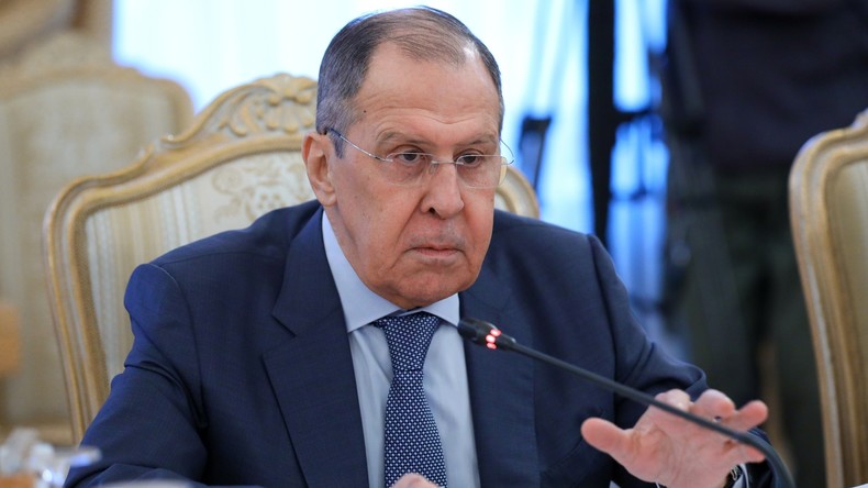 Nord Stream 2 : «un exemple flagrant» de sanctions «politiquement motivées», selon Moscou