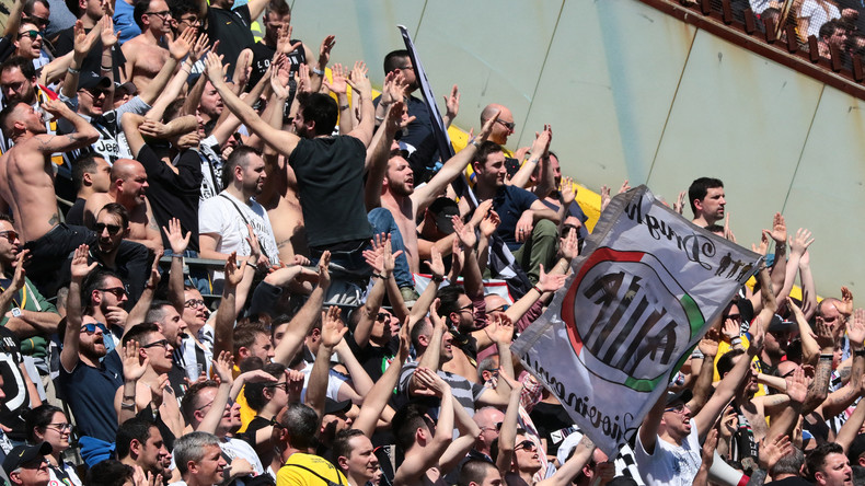 Covid-19 : les stades de football fermés aux personnes non-vaccinées en Italie