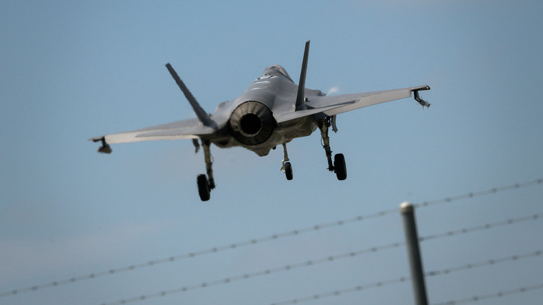 Suisse : vers une consultation populaire sur le choix du chasseur F-35 américain ?