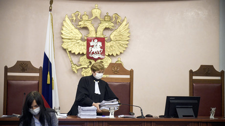 Un juge de la Cour suprême de Russie au premier jour de l'examen de la demande de dissolution par le Parquet de l'ONG Memorial International, le 25 novembre 2021.