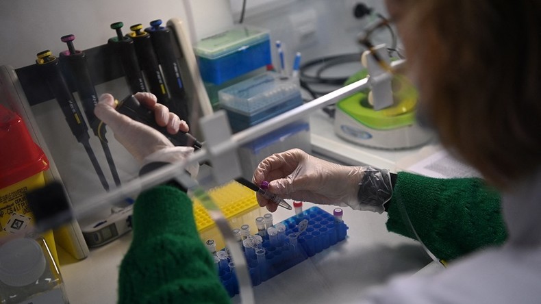 L’IHU de Didier Raoult annonce avoir découvert un nouveau variant du Covid-19