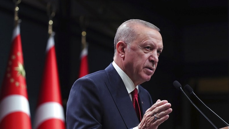 Erdogan : «L'Europe ne doit pas devenir un camp de concentration pour les 35 millions de musulmans»