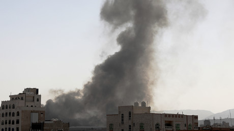 Fumée après un tir de l'armée saoudienne dans la ville de Sanaa au Yémen le 7 mai 2021 (image d'illustration).