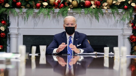 Joe Biden lors d'une réunion portant sur le variant Omicron, à la Maison Blanche, Washington, le 16 décembre 2021.