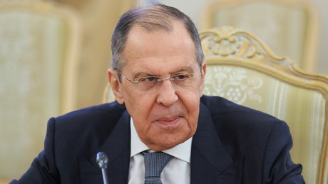 Le ministre russe des Affaires étrangères Sergueï Lavrov accorde un entretien exclusif à RT ce 22 décembre.