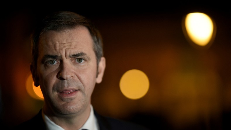 Véran annonce un délai réduit à quatre mois pour le rappel vaccinal à partir du 15 février