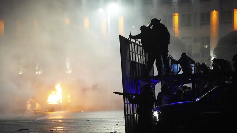 Kazakhstan : heurts entre forces de l'ordre et manifestants contre la hausse des prix du gaz