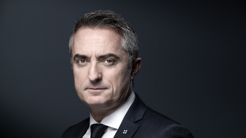 «Placement indigne» : un sénateur non vacciné réagit à sa mise à l'écart sur le plateau de LCI