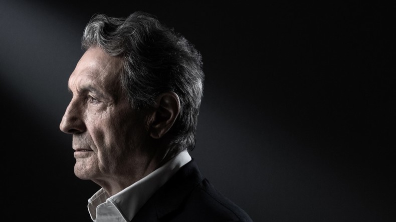 Jean-Jacques Bourdin s'est prêté à une séance photo le 17 juin 2021